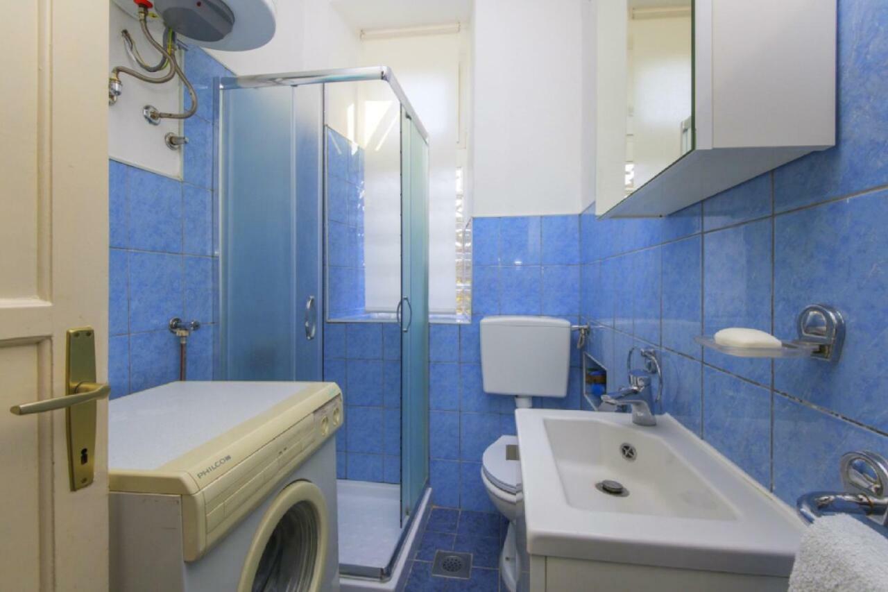 Apartment Amber Koromacno Luaran gambar